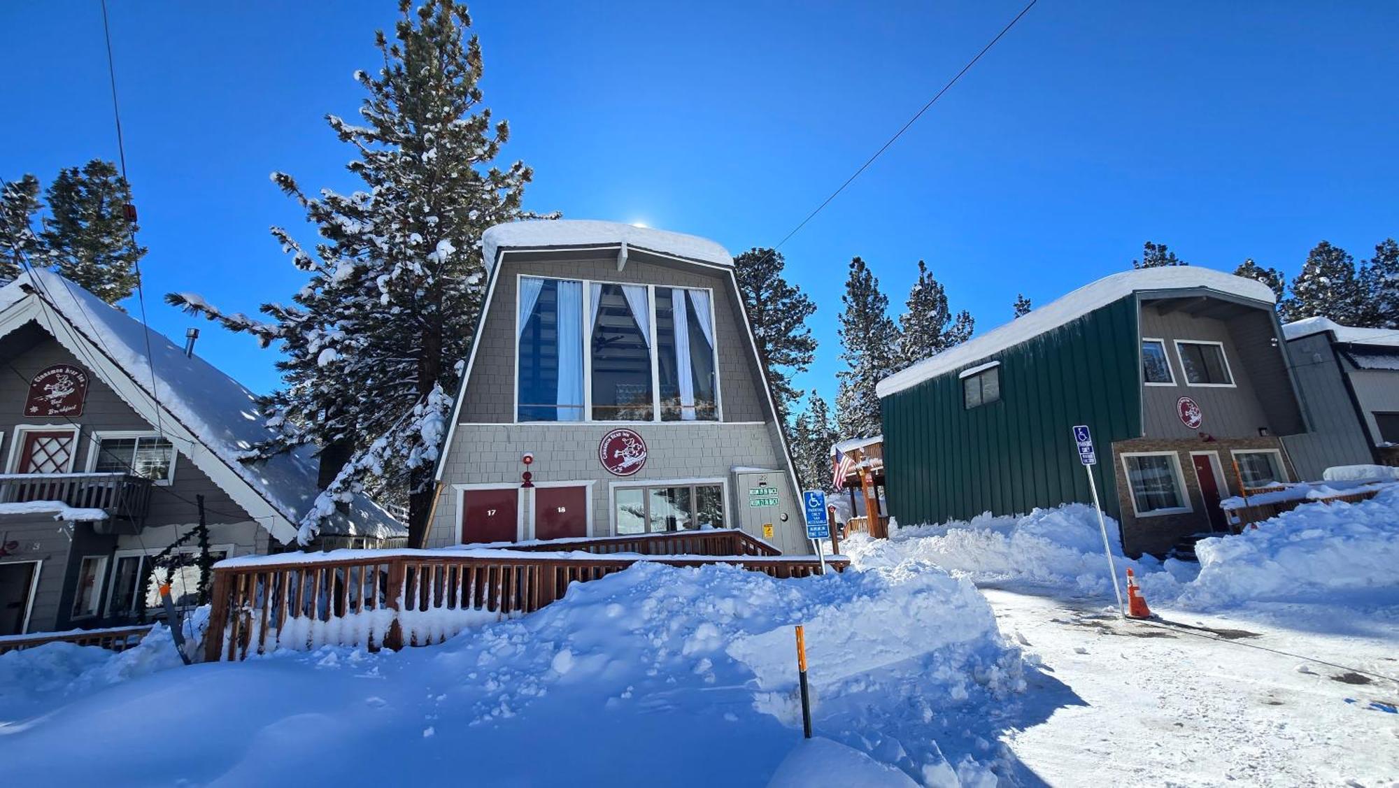 Cinnamon Bear Inn Маммот-Лейкс Екстер'єр фото